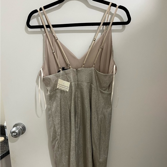 Aakaa glits and glam dress - Picture 2 of 9